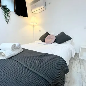 Apartament The Temple, Bucureşti